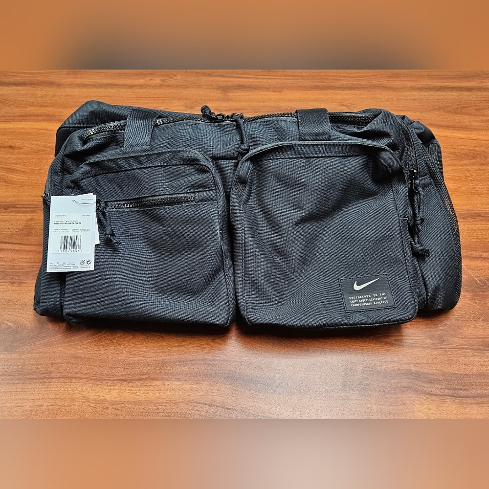 New Nike Medium Size Utility Power Training Duffel Bag 51L